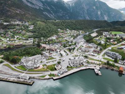 Eidfjord Sentrum av Heidi Kvamsdal
